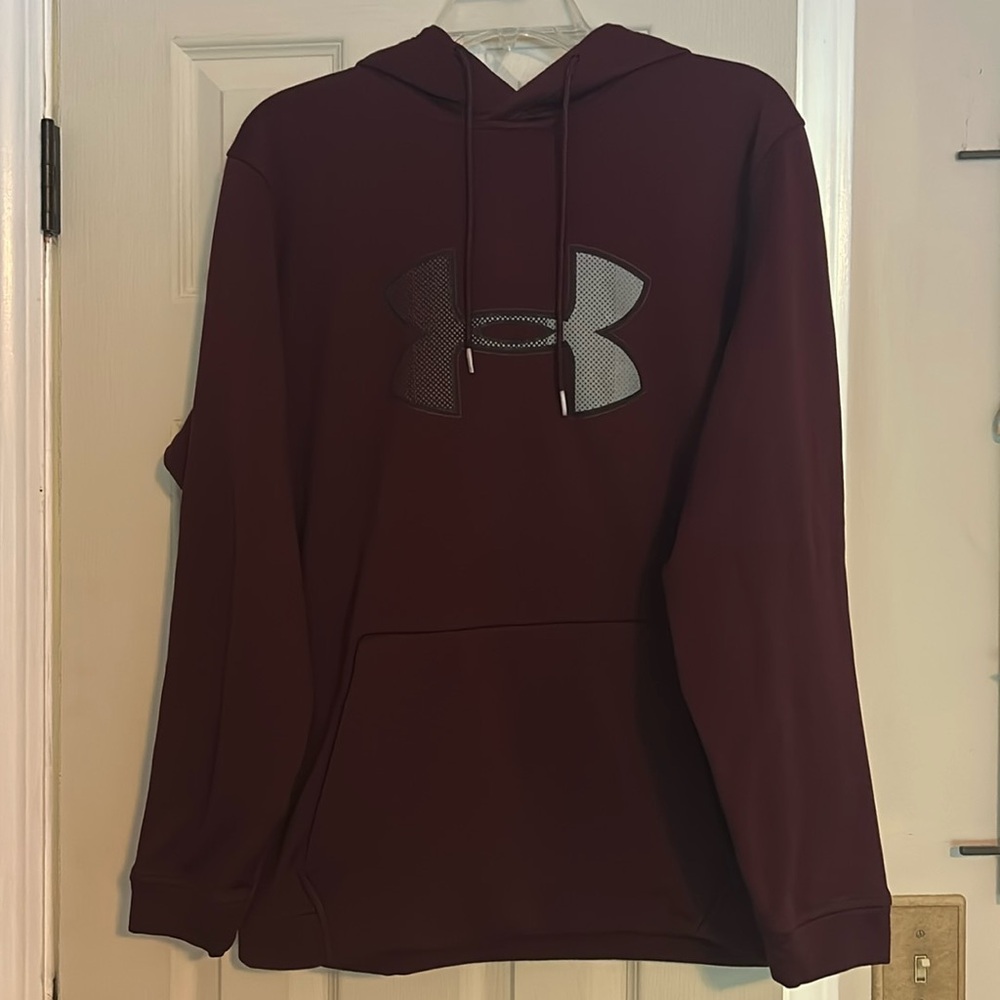 Under Armour Burgundy Hoodie with Gray Logo. XL